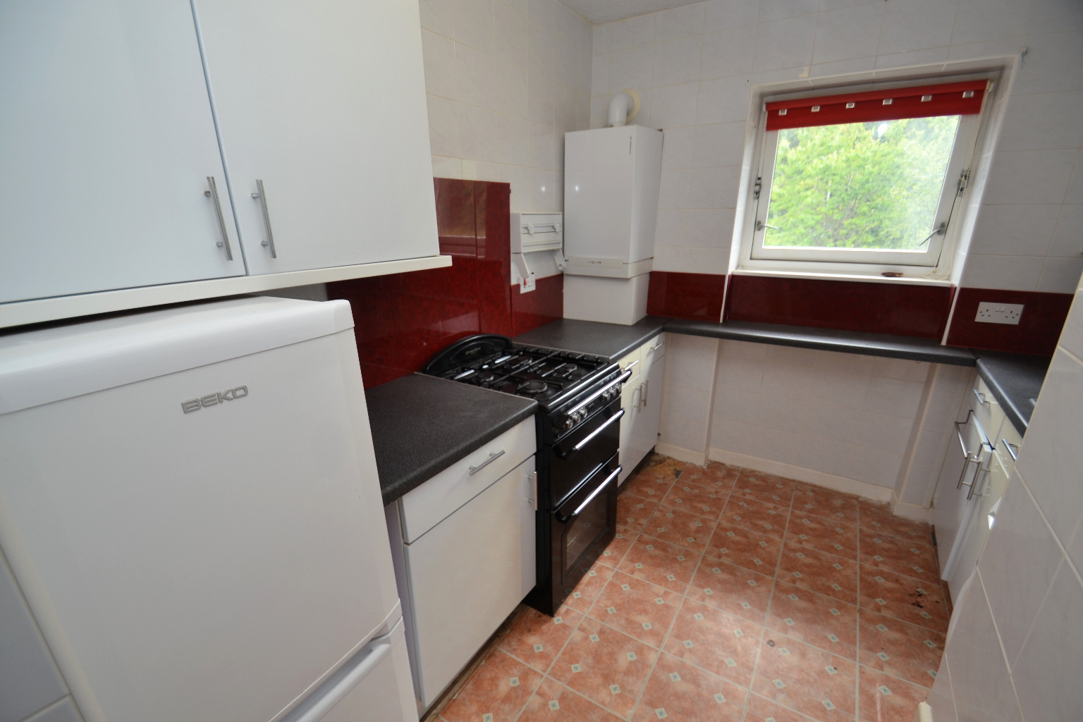 2 bed flat for sale in Dormanside Road  - Property Image 4