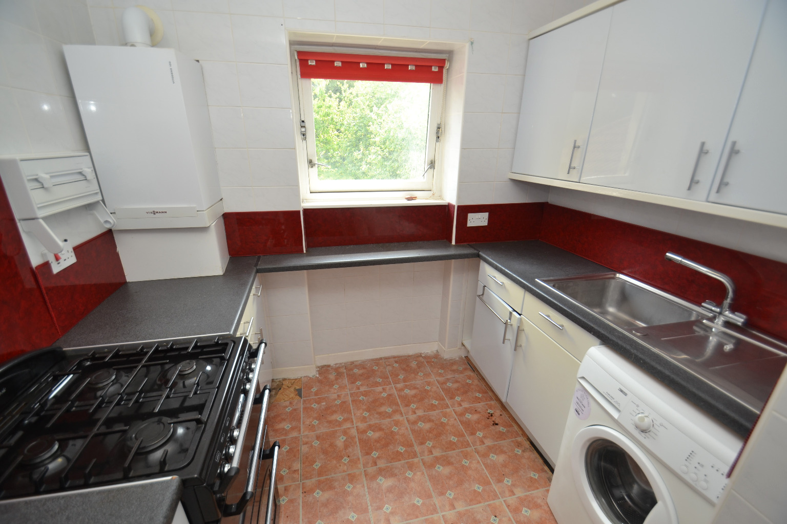 2 bed flat for sale in Dormanside Road  - Property Image 5