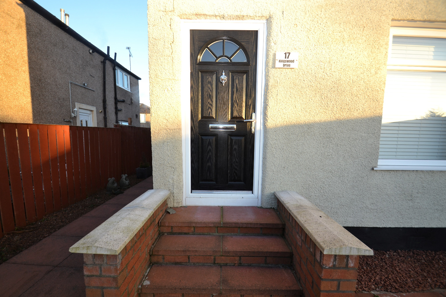 2 bed flat to rent in Kingswood Drive, Glasgow  - Property Image 2