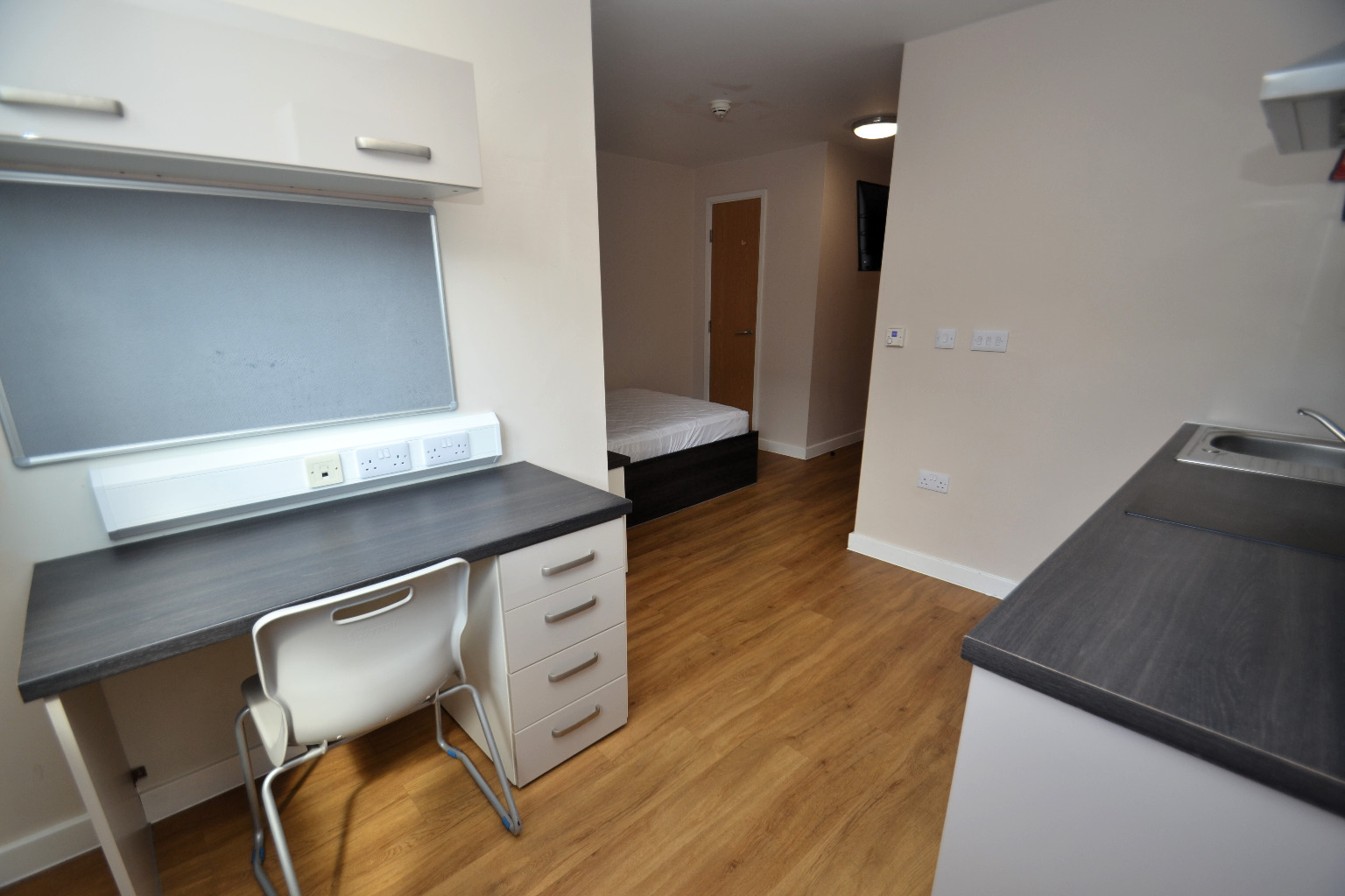 1 bed studio flat for sale in Bath Street  - Property Image 4