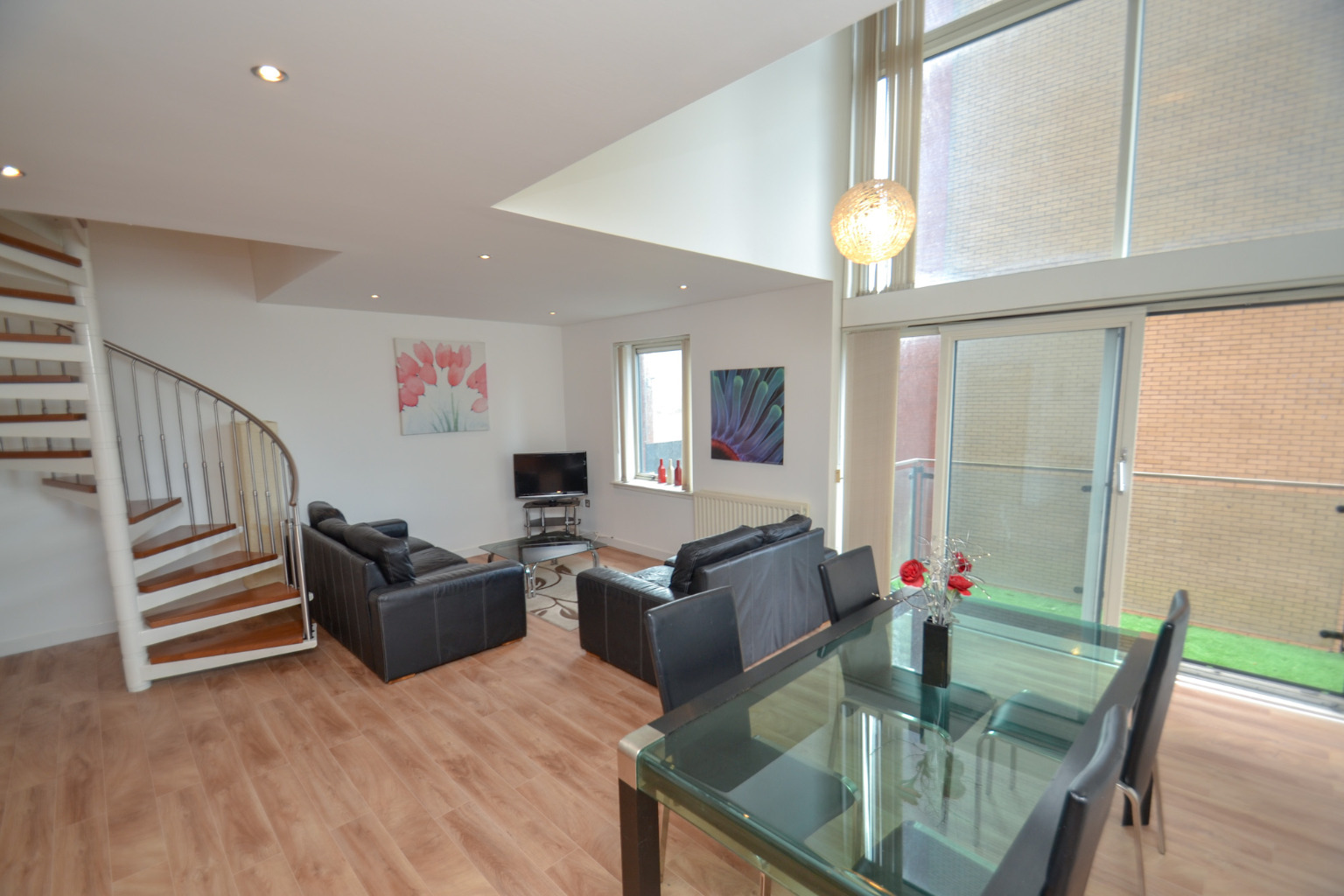 2 bed flat for sale in Dunlop Street  - Property Image 3