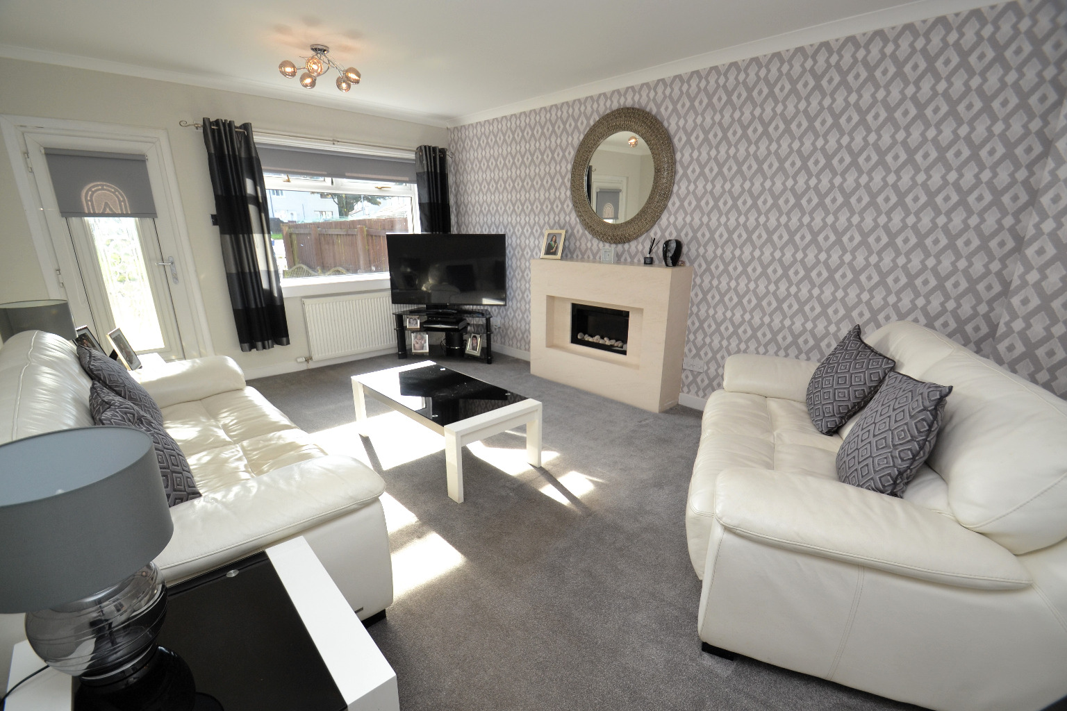 2 bed end of terrace house for sale in Hardridge Place  - Property Image 2