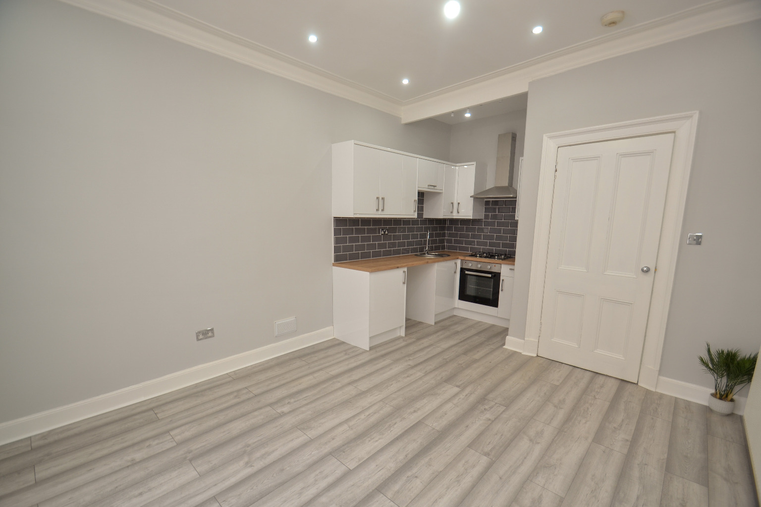 1 bed flat for sale in Niddrie Road, Glasgow  - Property Image 4