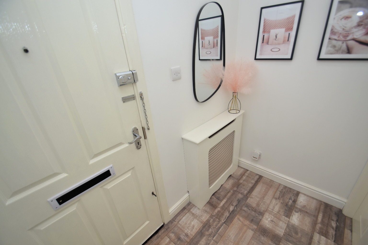 1 bed flat for sale in Middlesex Gardens  - Property Image 18