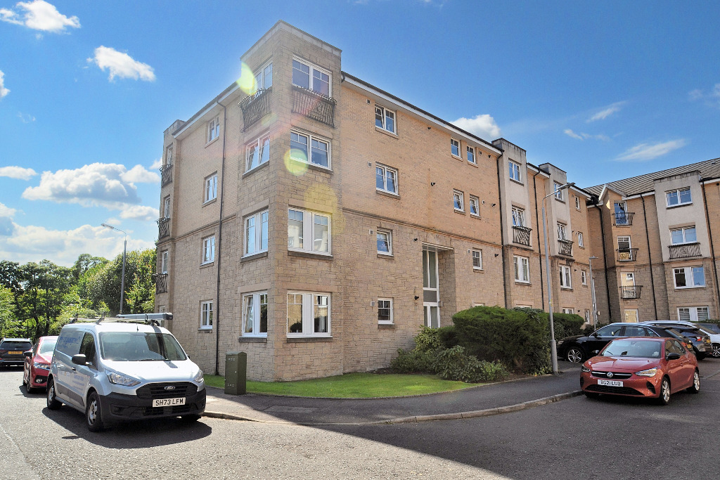 2 bed flat for sale in Castlebrae Gardens  - Property Image 15