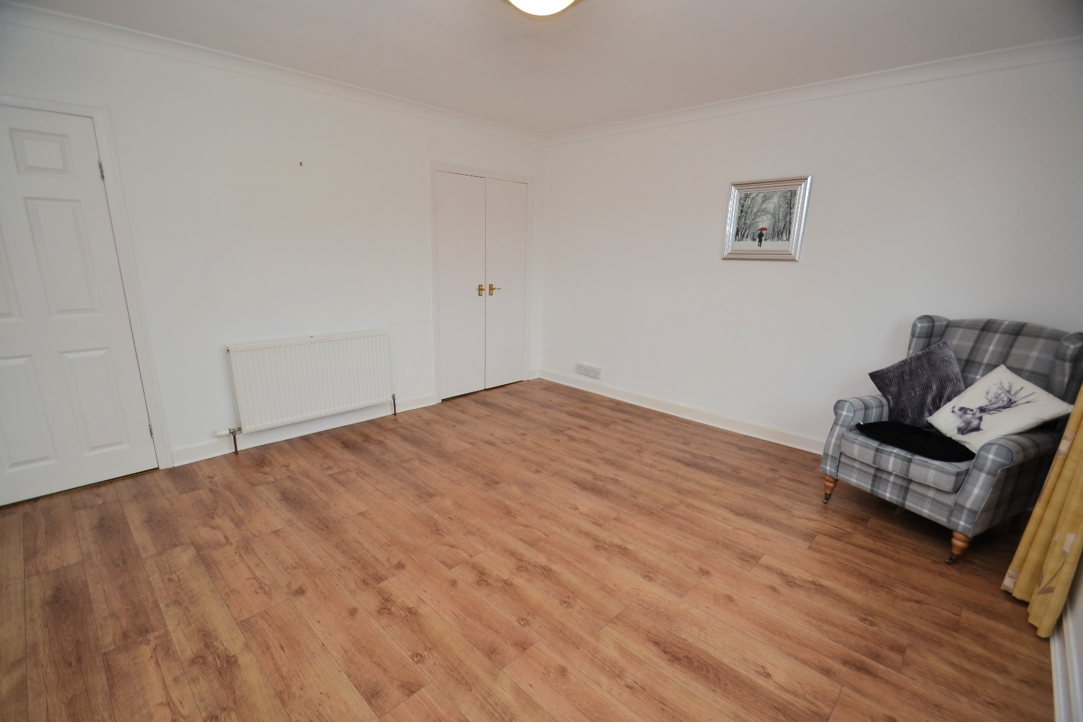 2 bed flat for sale in Glasgow Road, East Renfrewshire  - Property Image 9