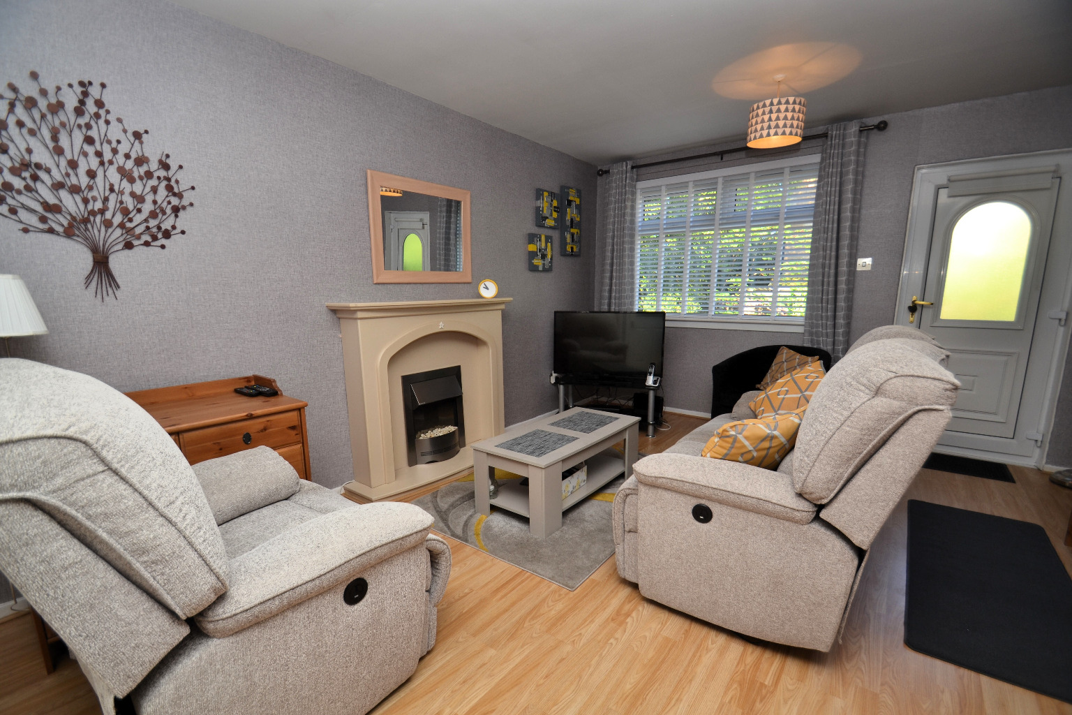 2 bed terraced house for sale in Maxwell Gardens  - Property Image 3