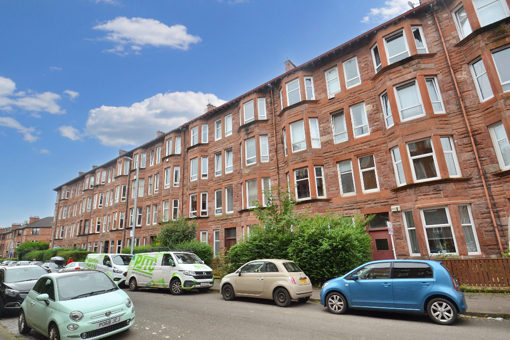 1 bed flat for sale, Langside  - Property Image 17