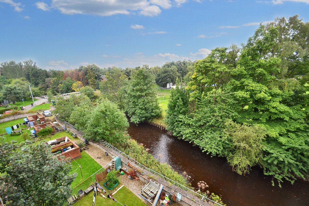 1 bed flat for sale, Langside  - Property Image 11