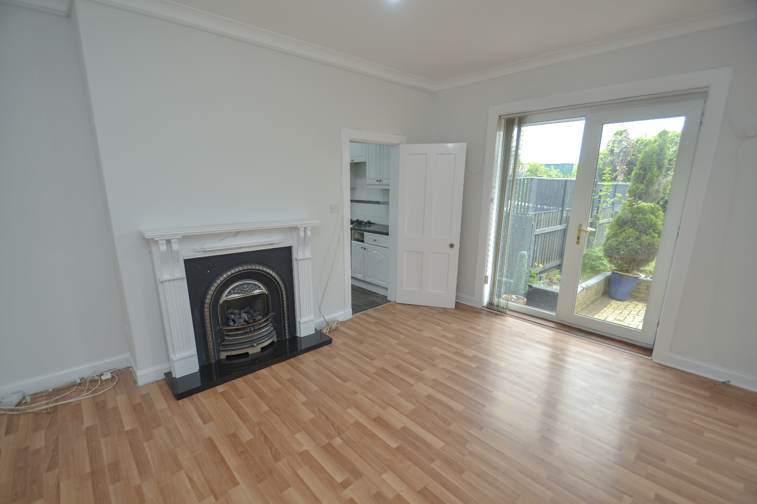 2 bed flat for sale in Croftburn Drive, Glasgow  - Property Image 5