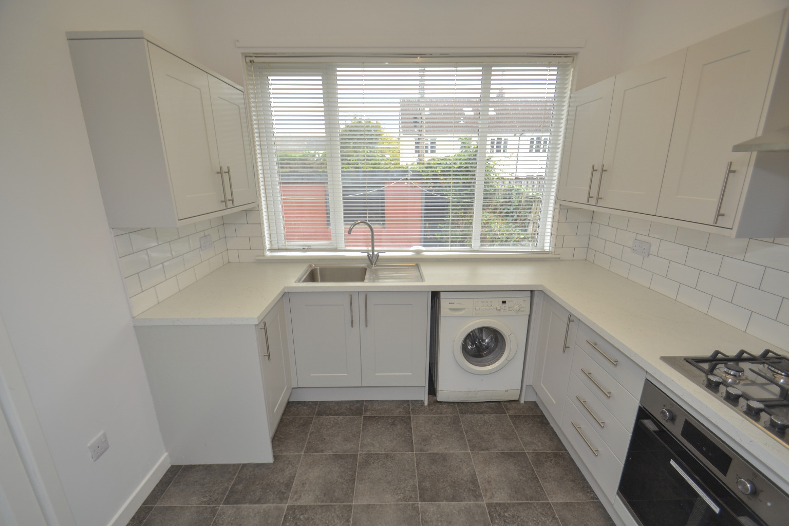 3 bed end of terrace house for sale in Cromarty Avenue, Glasgow  - Property Image 9