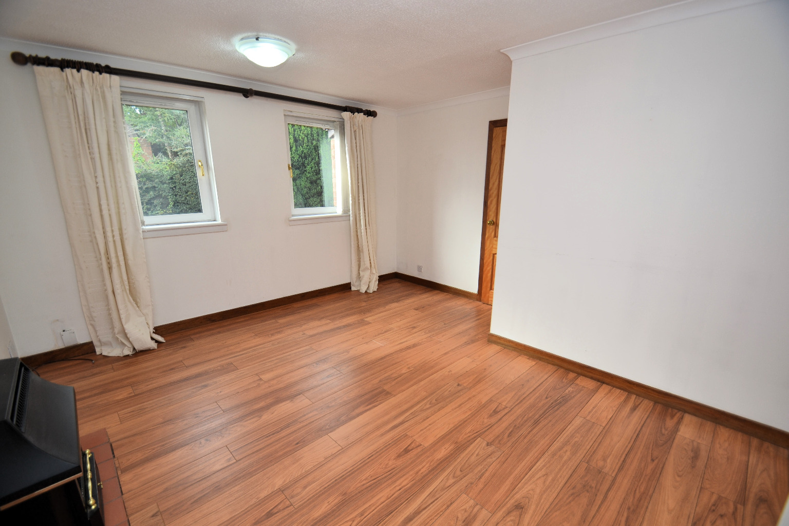 1 bed flat for sale in Linnwood Court  - Property Image 2