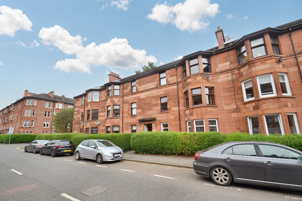 2 bed flat to rent in Cartside Street  - Property Image 1