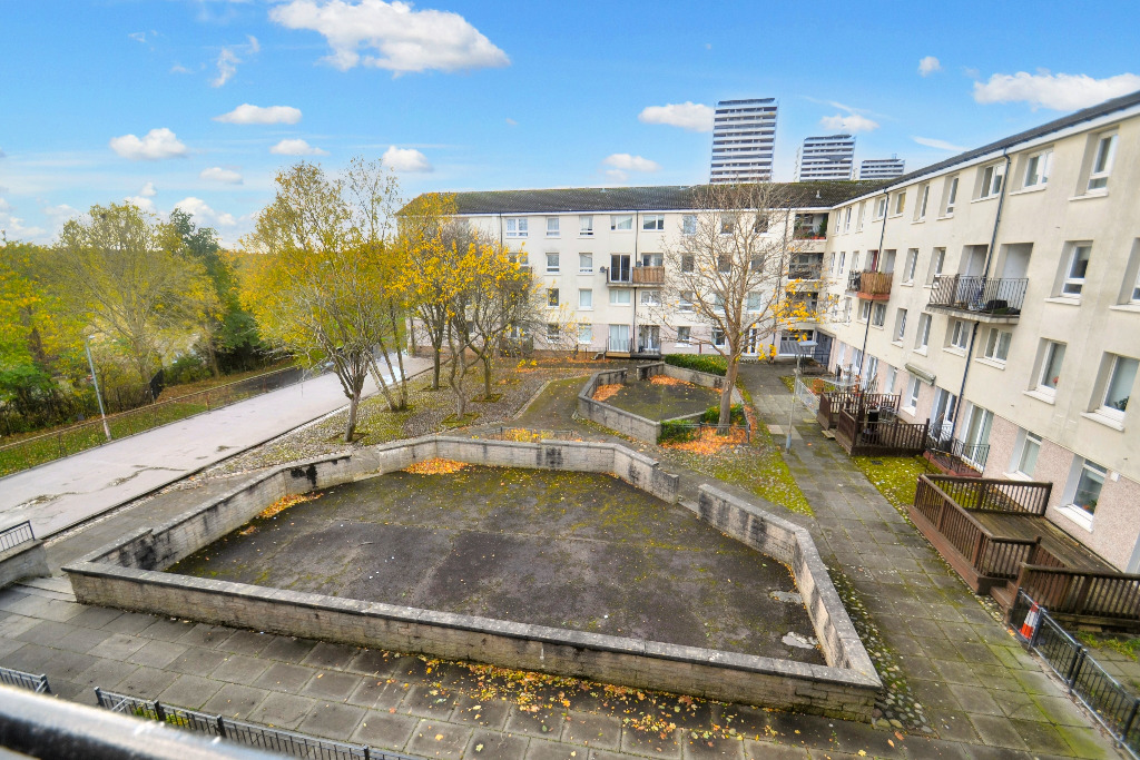 2 bed flat for sale in Wyndford Drive, Glasgow  - Property Image 14