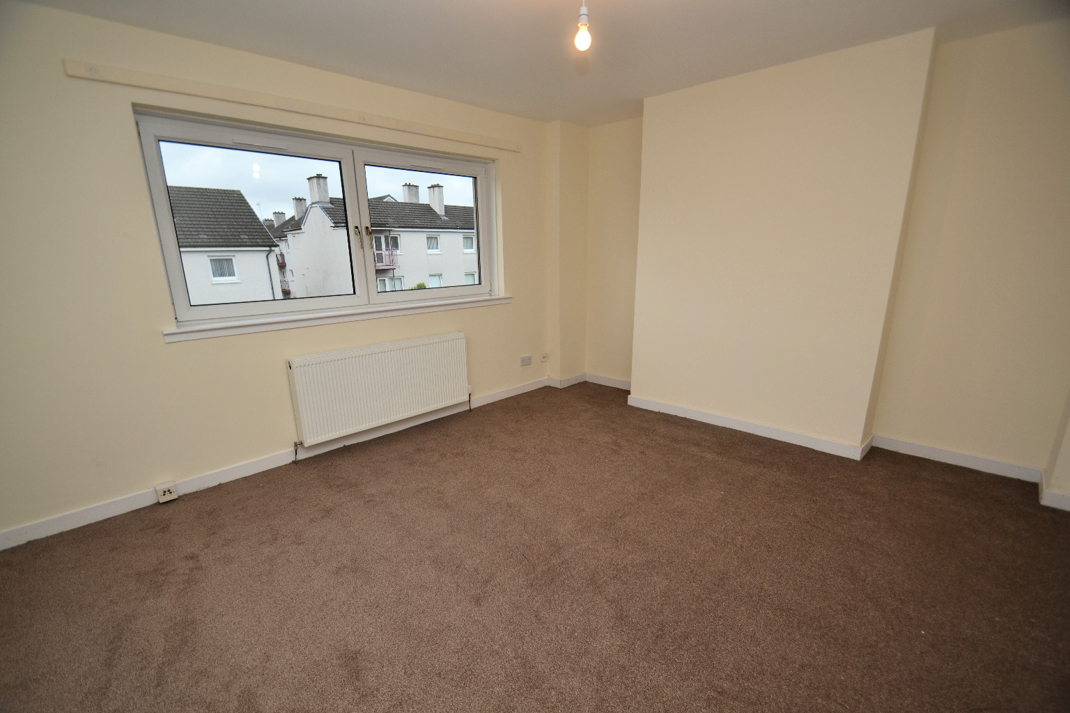 3 bed flat for sale in Cavin Drive, Glasgow  - Property Image 2