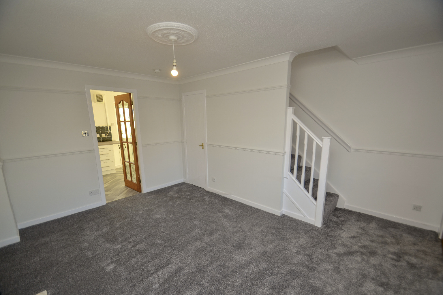 2 bed semi-detached house for sale in Ravenscraig Drive, Glasgow  - Property Image 3