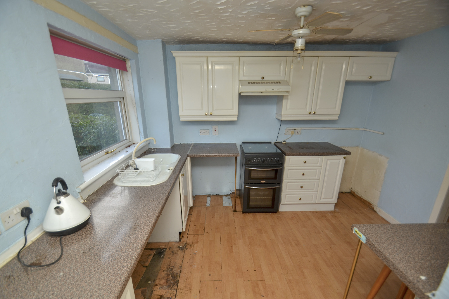 3 bed terraced house for sale in Laurenstone Terrace, Glasgow  - Property Image 6