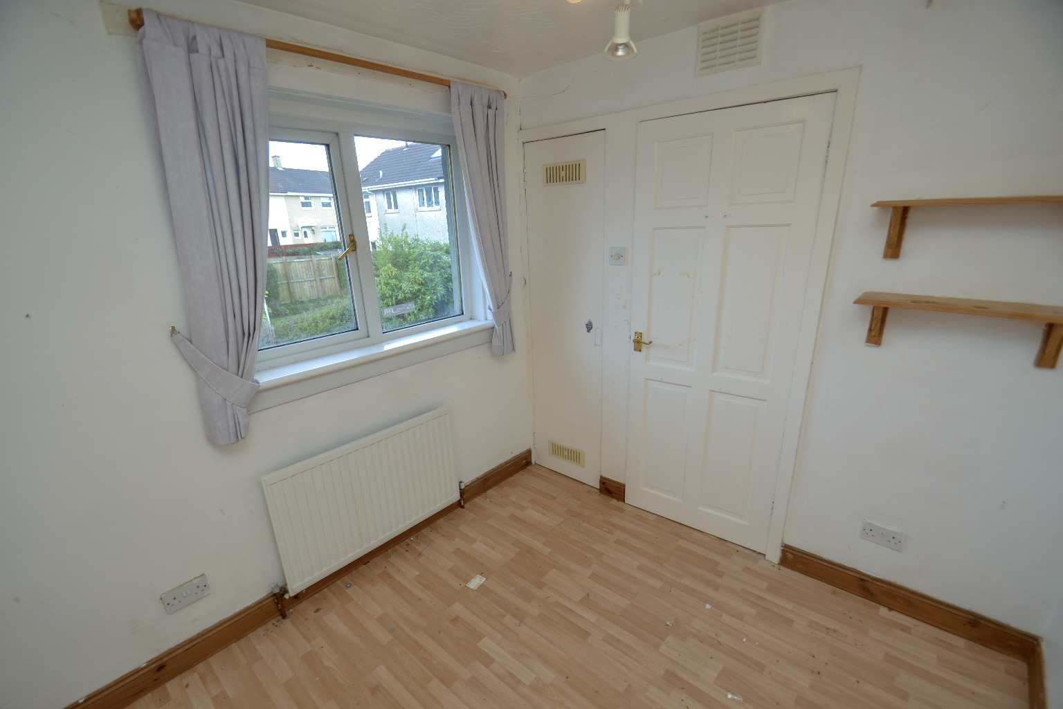 3 bed terraced house for sale in Laurenstone Terrace, Glasgow  - Property Image 11