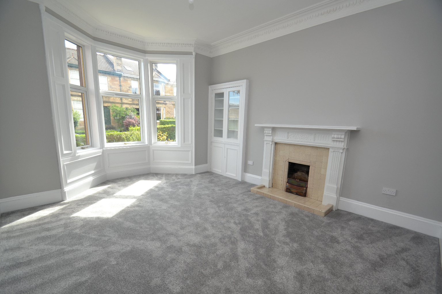 3 bed terraced house for sale in Ravenswood Drive, Glasgow  - Property Image 3