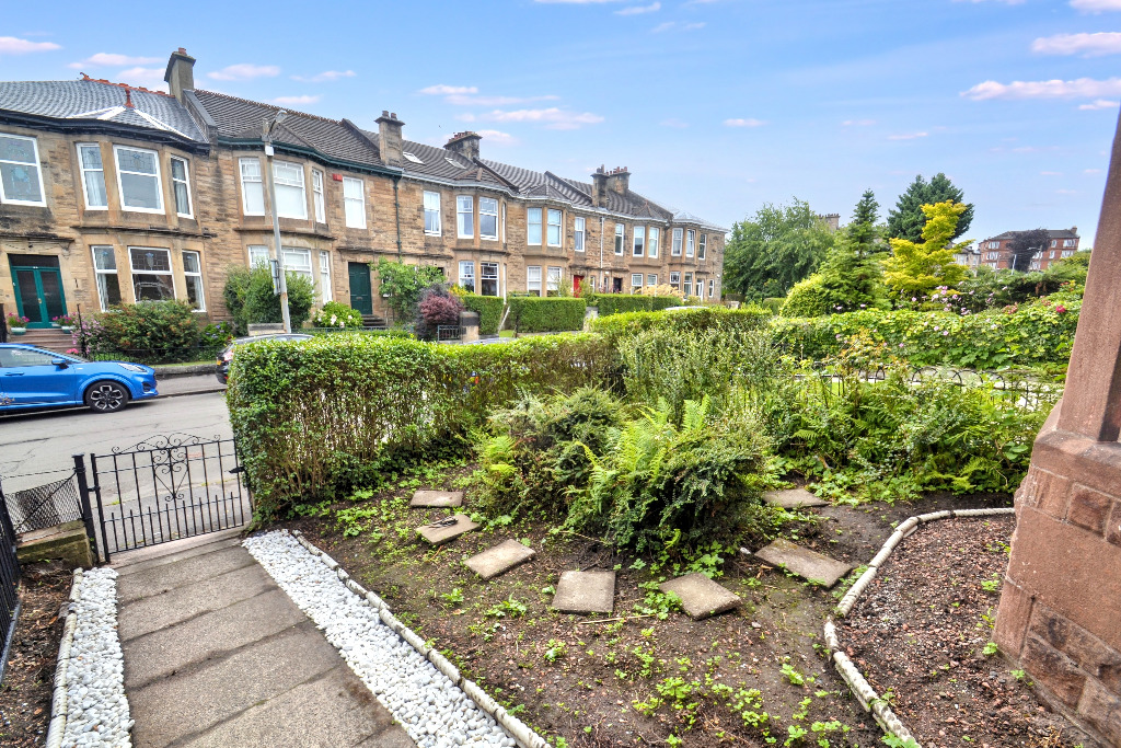 3 bed terraced house for sale in Ravenswood Drive, Glasgow  - Property Image 29