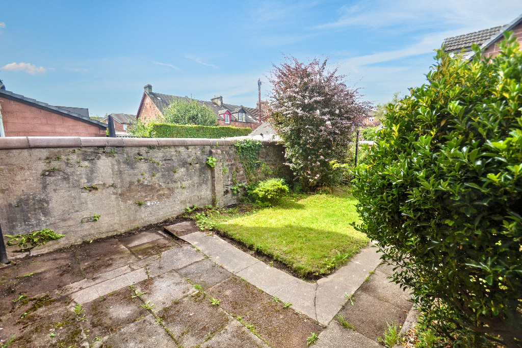 3 bed terraced house for sale in Ravenswood Drive, Glasgow  - Property Image 32