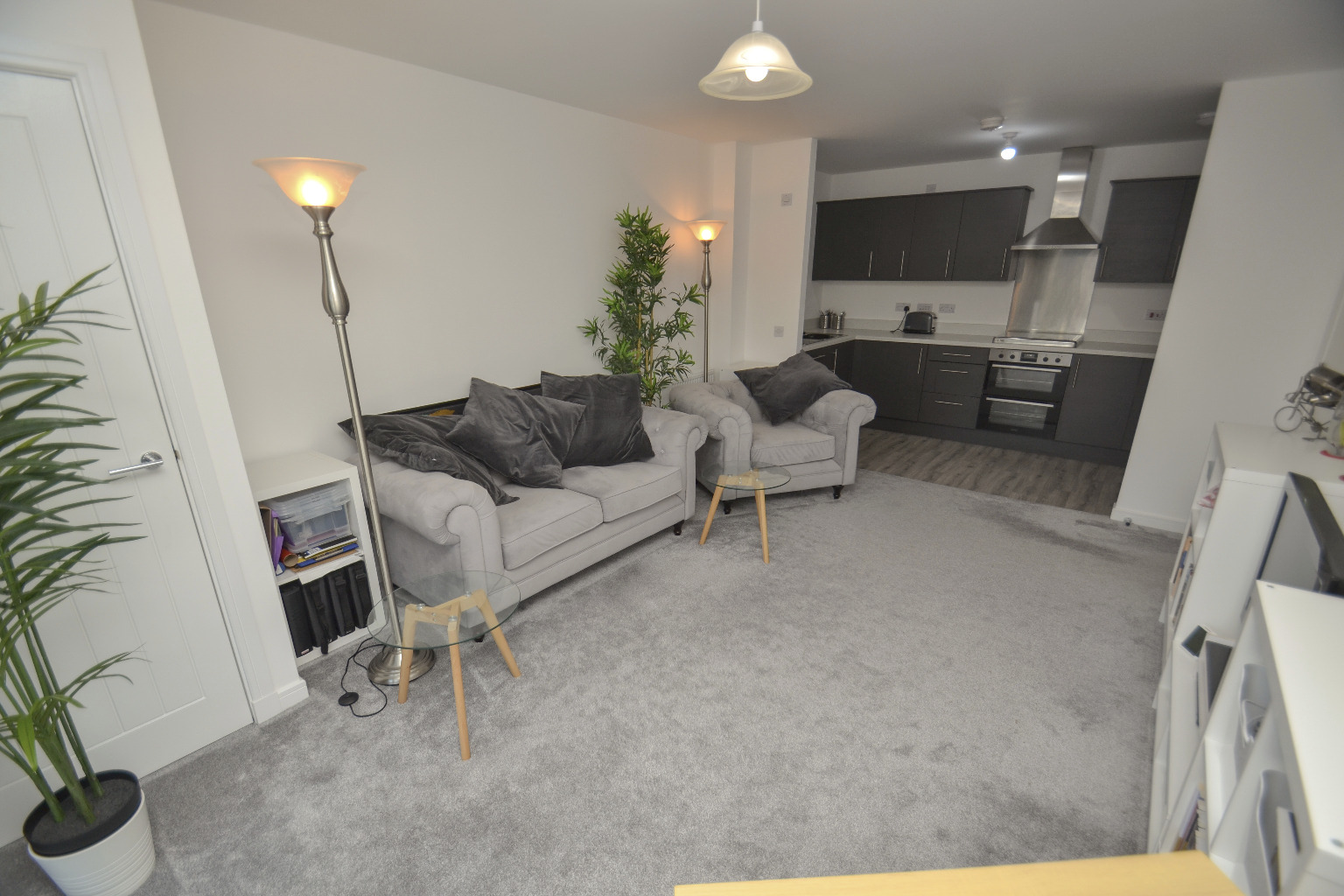 2 bed flat for sale in Thornliebank Road, Glasgow  - Property Image 7