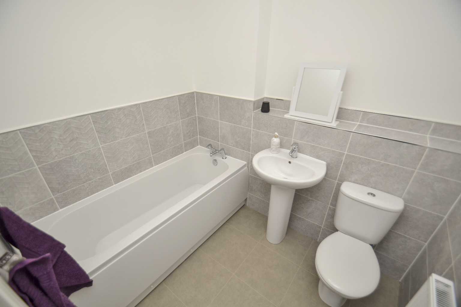 2 bed flat for sale in Thornliebank Road, Glasgow  - Property Image 15