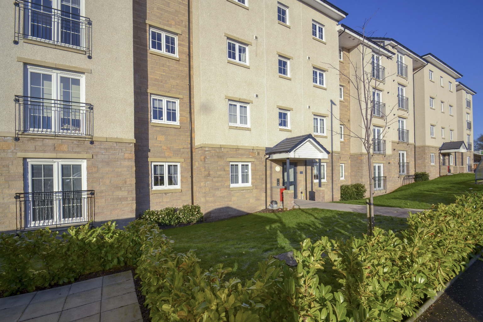 2 bed flat for sale in Thornliebank Road, Glasgow  - Property Image 1