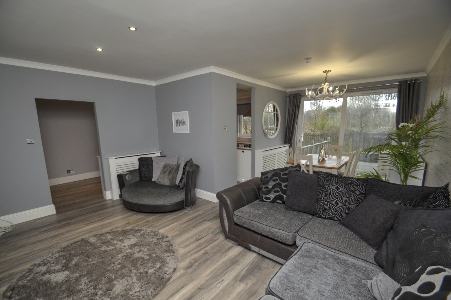 3 bed semi-detached house to rent in Cairnhill Circus, Glasgow  - Property Image 5