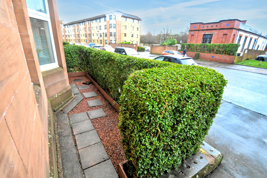 2 bed flat for sale in Kings Park Road, Glasgow  - Property Image 30