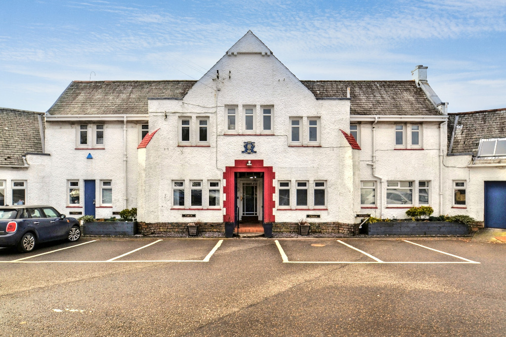 3 bed bungalow to rent in East Renfrewshire Golf Club, Newton Mearns  - Property Image 17