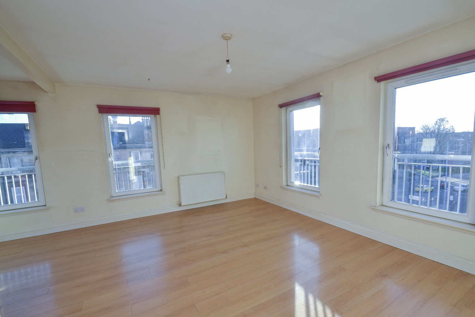 2 bed flat for sale in St Andrew's Road, Glasgow  - Property Image 2