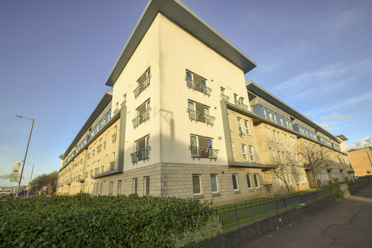 2 bed flat for sale in St Andrew's Road, Glasgow  - Property Image 1