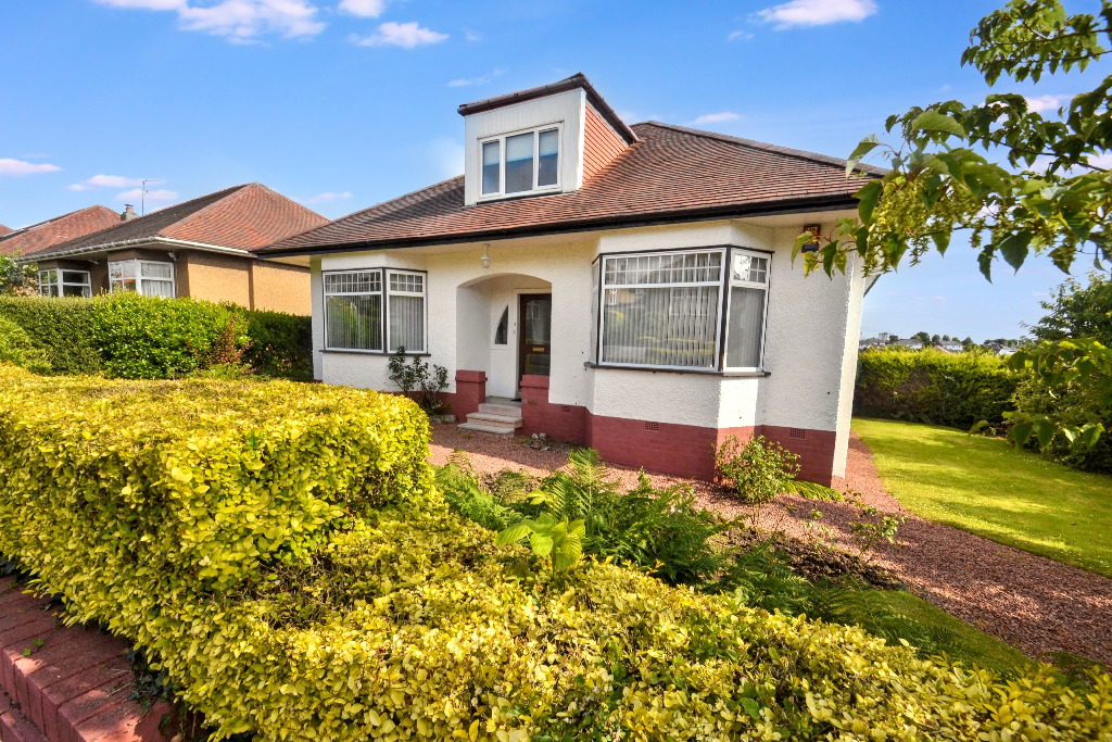 5 bed bungalow for sale in Pilmuir Avenue, Glasgow  - Property Image 1