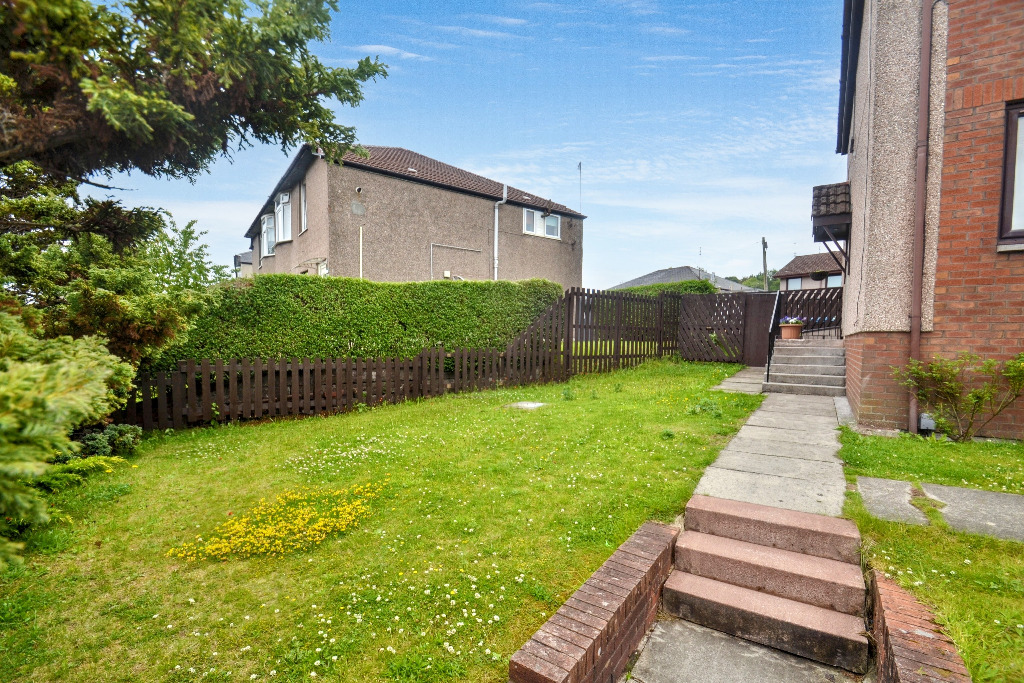 3 bed flat to rent in Aikenhead Road, Glasgow  - Property Image 14