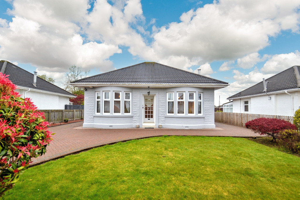 3 bed detached bungalow for sale in Duchray Drive, Paisley  - Property Image 1