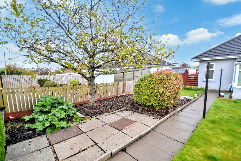 3 bed detached bungalow for sale in Duchray Drive, Paisley  - Property Image 24