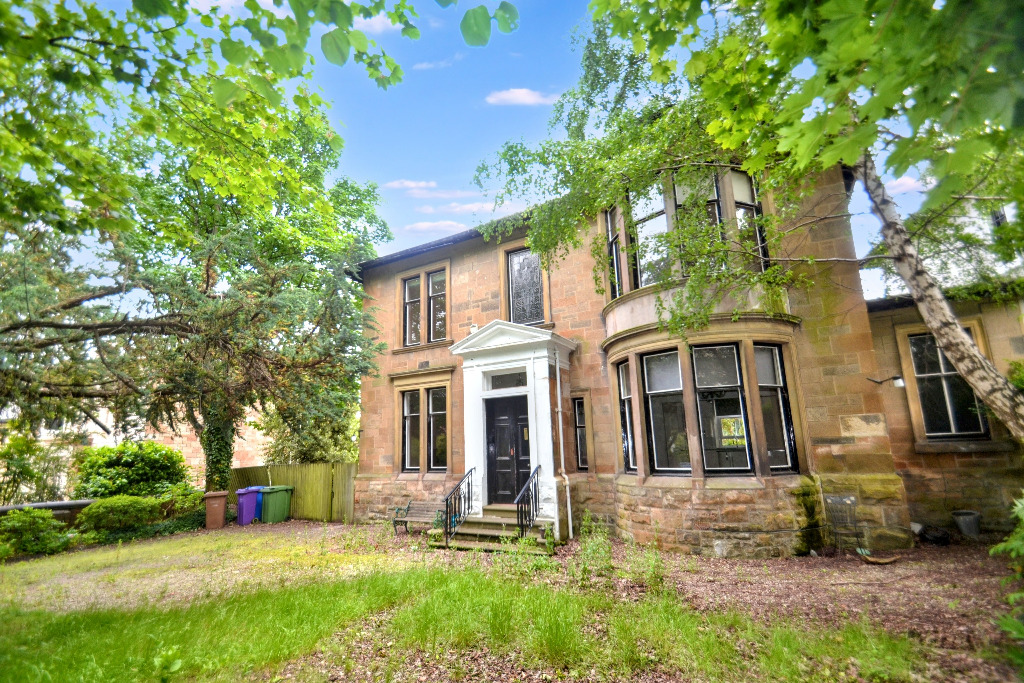 5 bed link detached house for sale in Newark Drive, Glasgow  - Property Image 1
