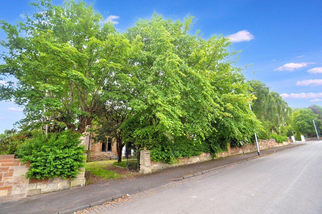 5 bed link detached house for sale in Newark Drive, Glasgow  - Property Image 38