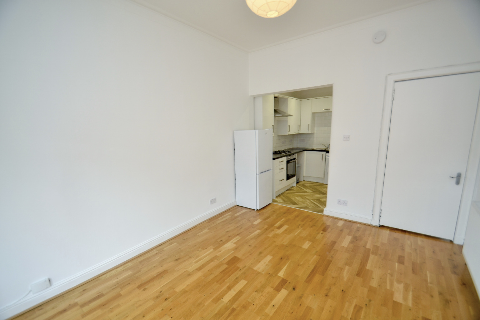 2 bed flat to rent in Bolton Drive, Glasgow  - Property Image 5