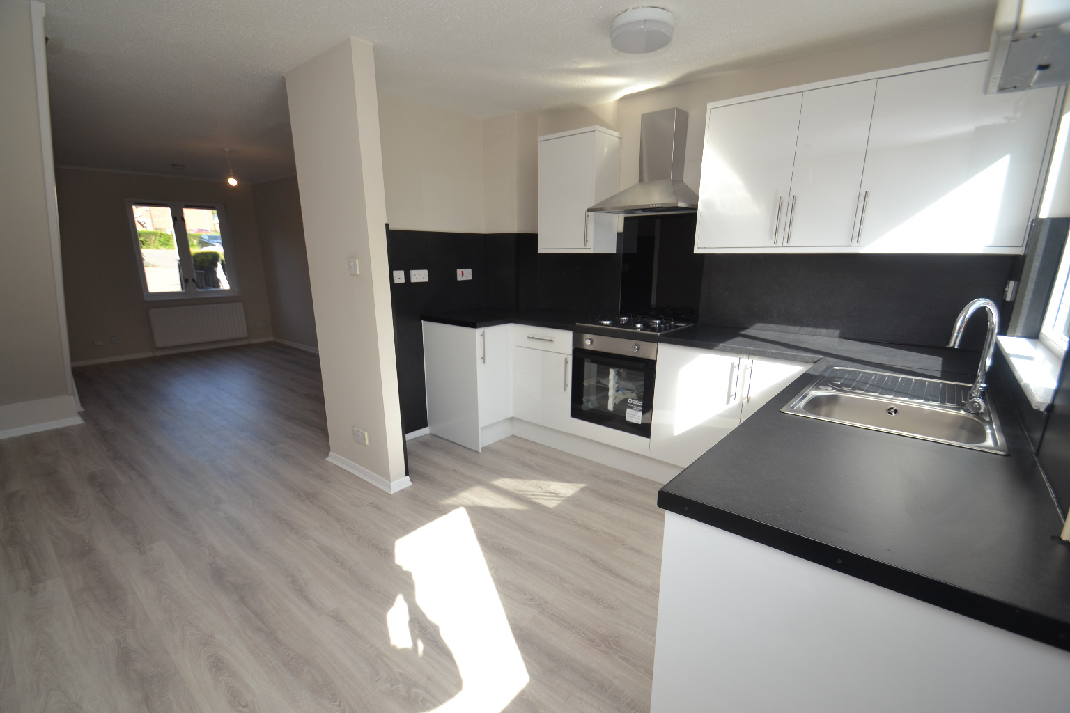 2 bed terraced house for sale in Berwick Place, Glasgow  - Property Image 6