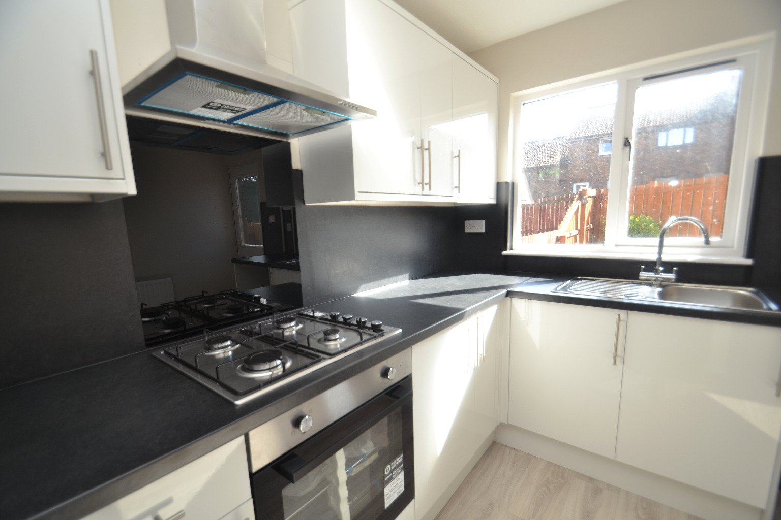 2 bed terraced house for sale in Berwick Place, Glasgow  - Property Image 7