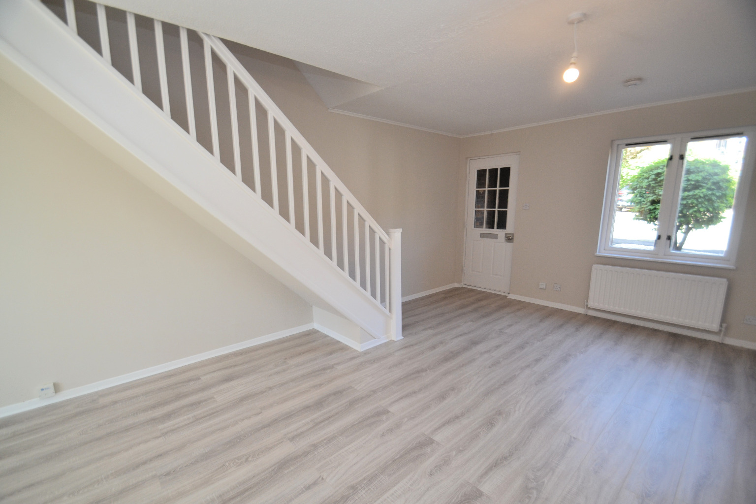 2 bed terraced house for sale in Berwick Place, Glasgow  - Property Image 3