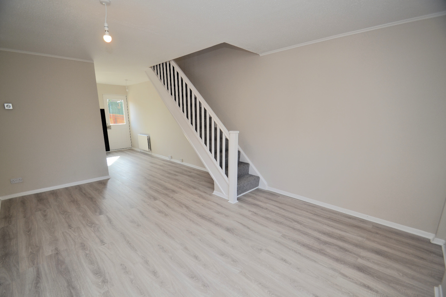 2 bed terraced house for sale in Berwick Place, Glasgow  - Property Image 4