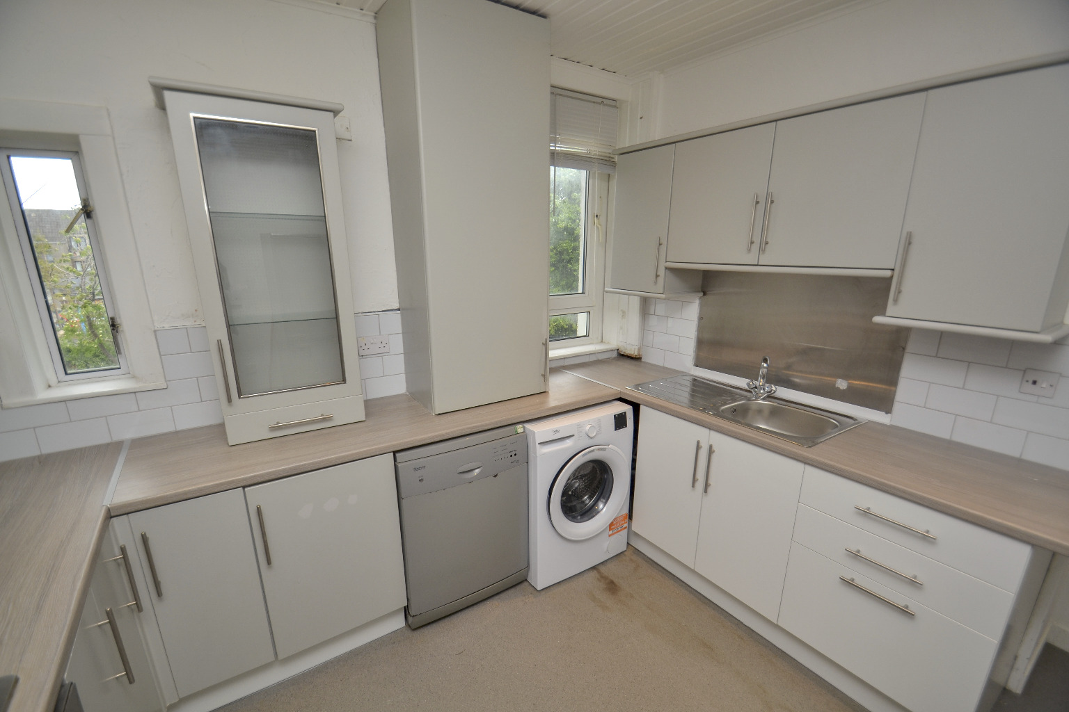 2 bed flat to rent in Calder Street, Glasgow  - Property Image 5