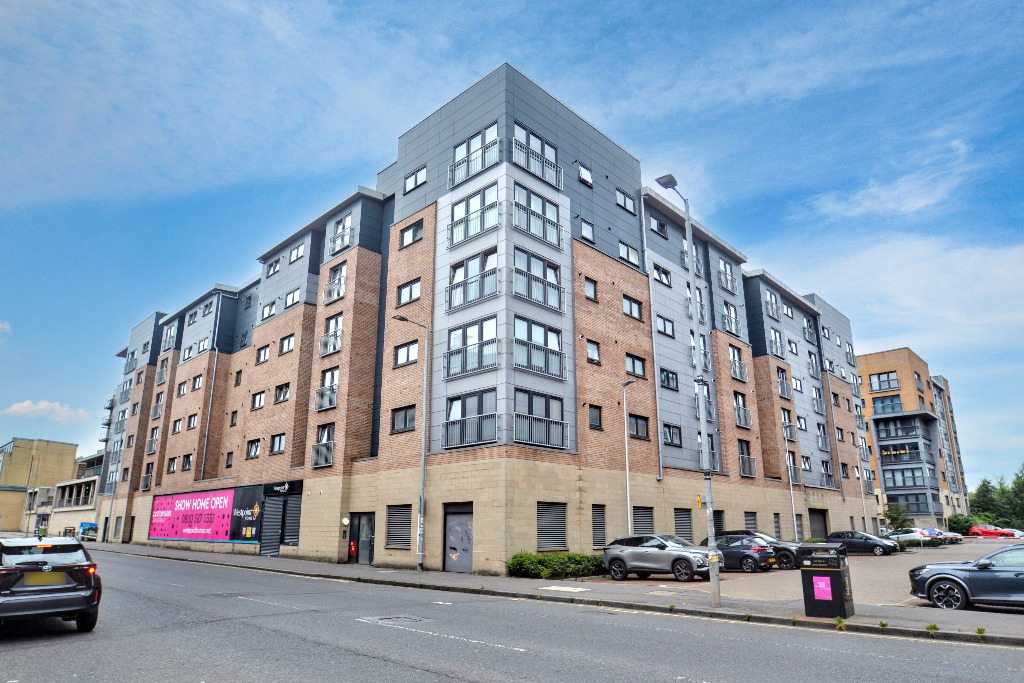 2 bed flat for sale in Pollokshaws Road, Glasgow  - Property Image 1