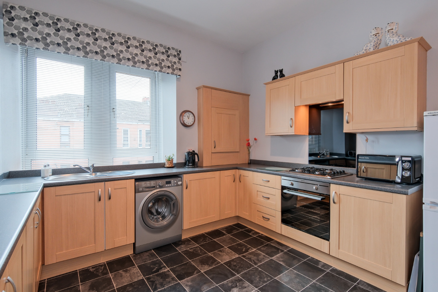 1 bed flat for sale in Coplaw Street, Glasgow  - Property Image 6