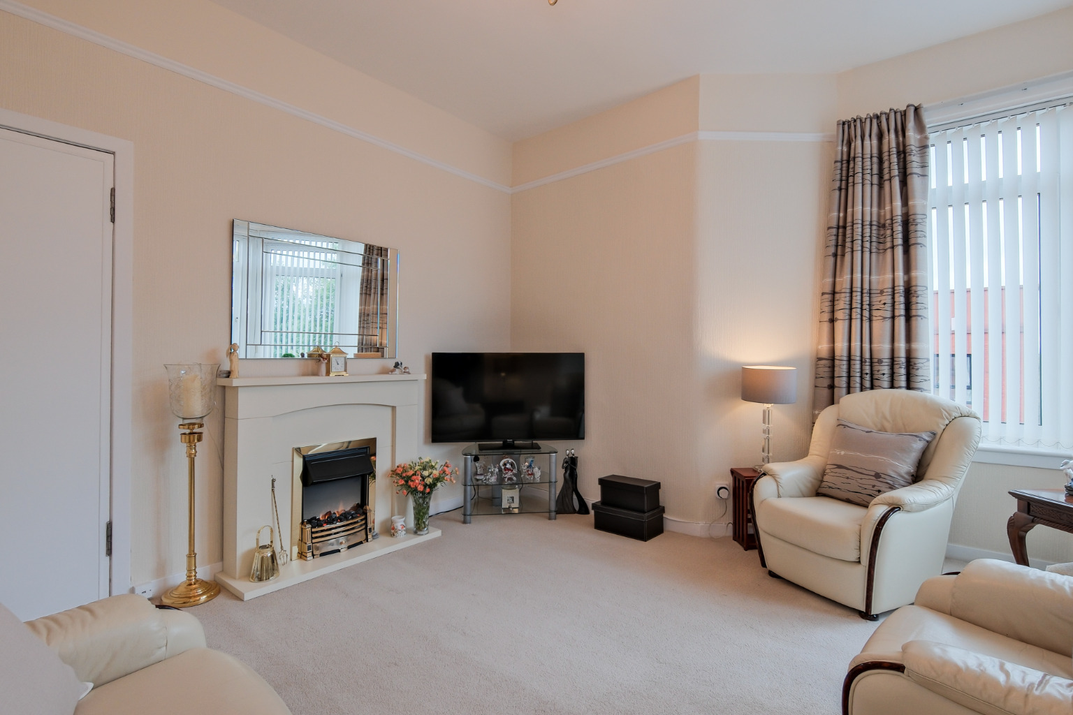 1 bed flat for sale in Coplaw Street, Glasgow  - Property Image 3