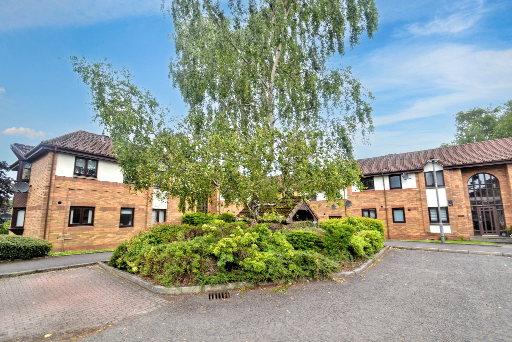 2 bed flat for sale in The Paddock, Glasgow  - Property Image 21