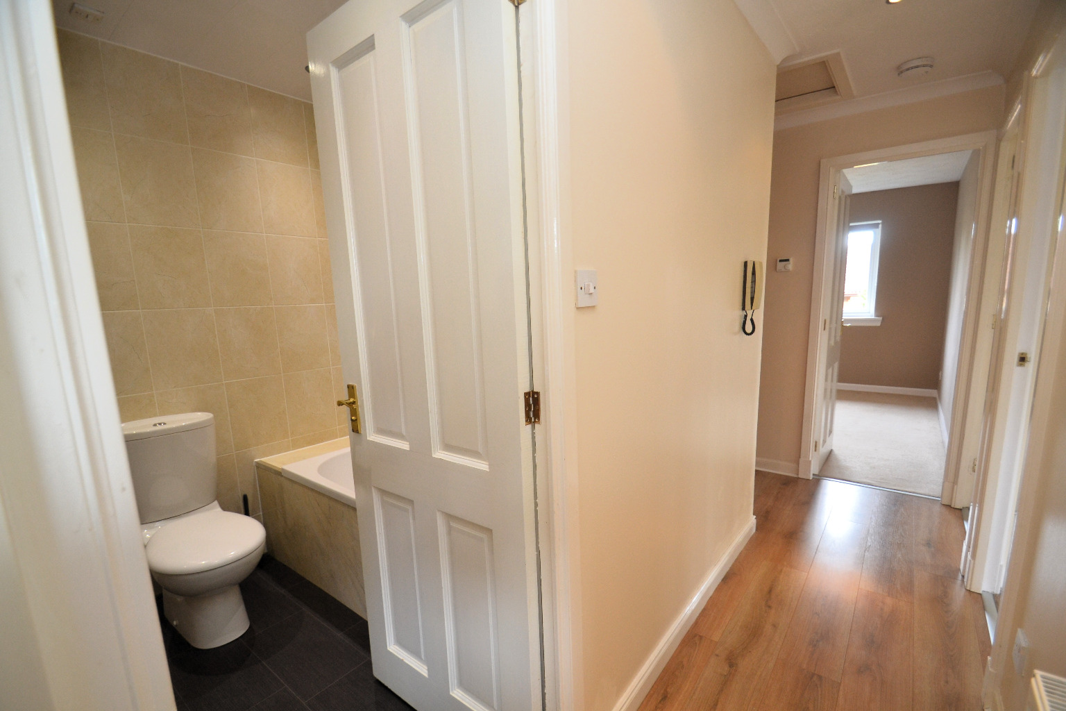 2 bed flat for sale in The Paddock, Glasgow  - Property Image 19